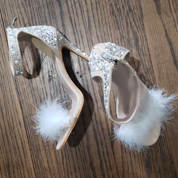 Shoes - White Fur Open Toe Heels with Stones